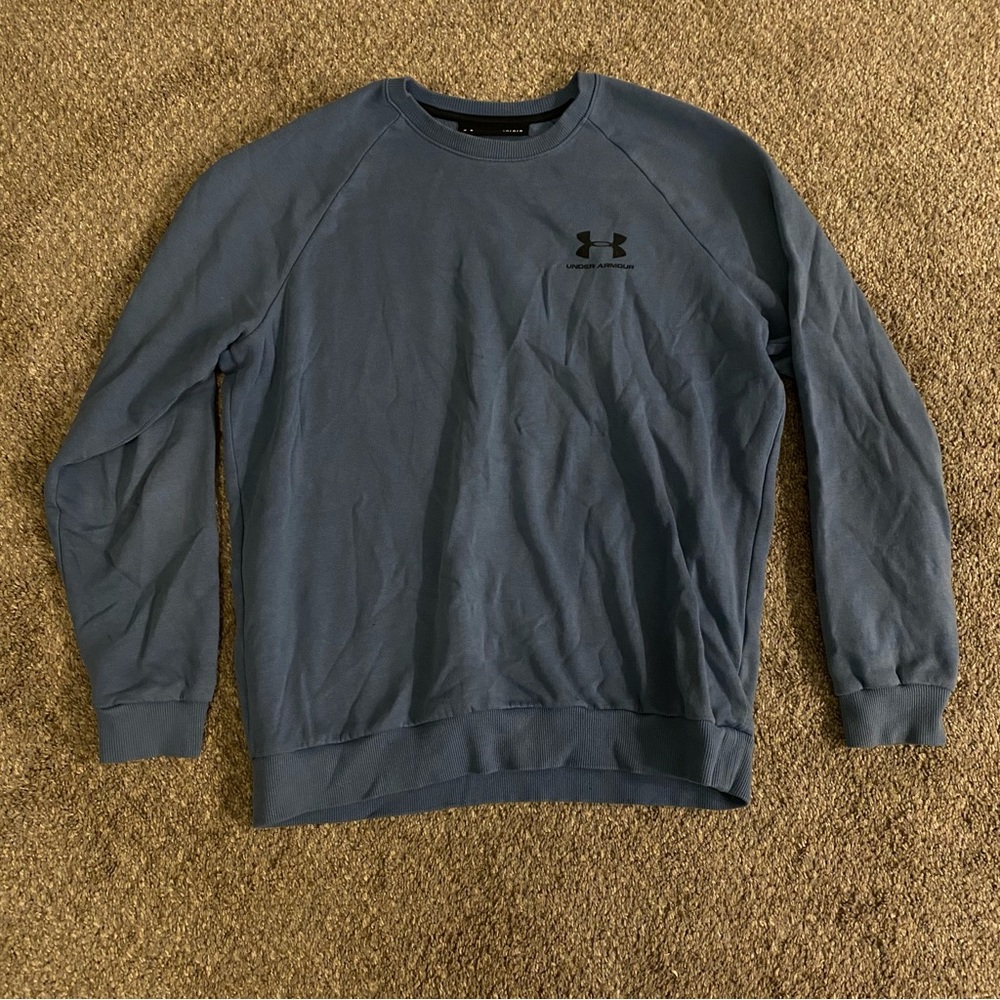 Under Armour sweatshirt